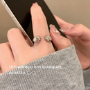 Eternizey™ - Anel Feminino Patas de Gato Eternizadas na Pele